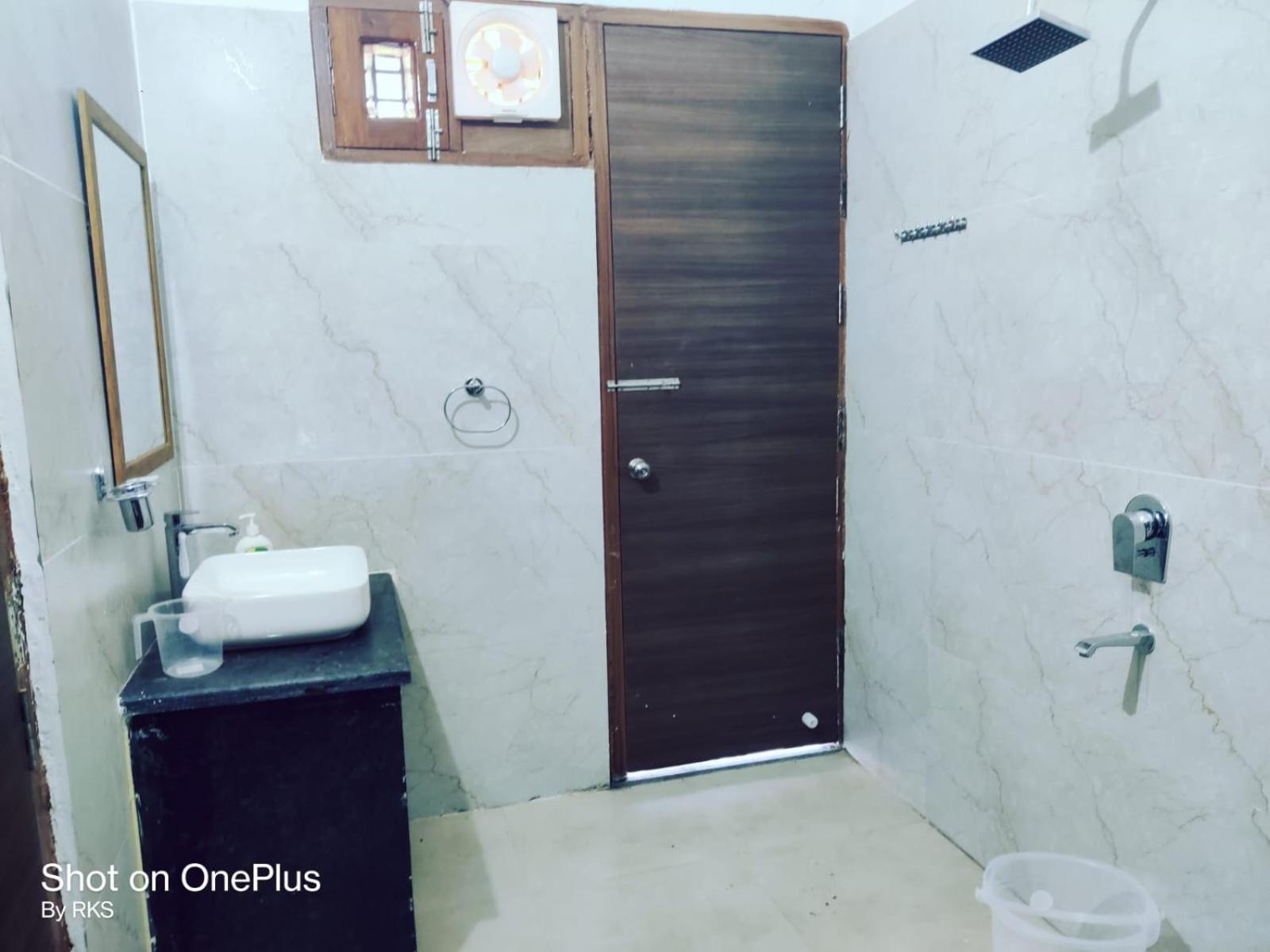 Osho Lifestyle Villa Lucknow Esterno foto