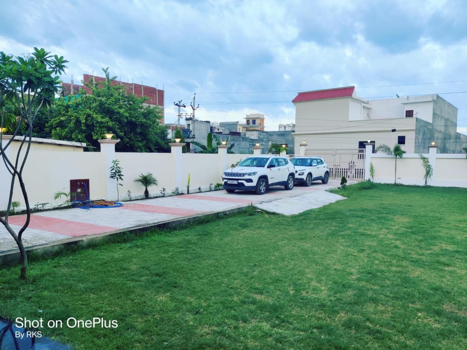 Osho Lifestyle Villa Lucknow Esterno foto